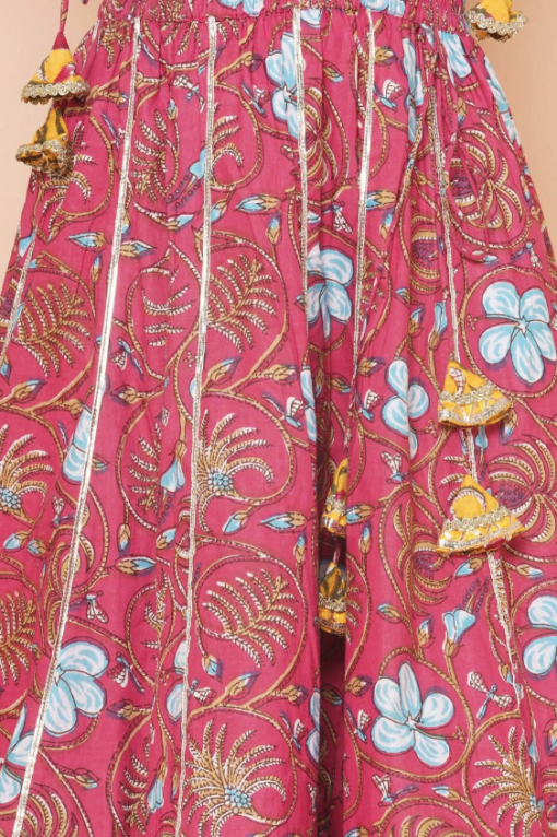 Floral Printed Lehenga & Blouse set With Dupatta - Image 2